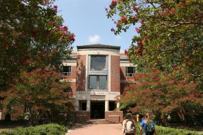 Main library at William & Mary